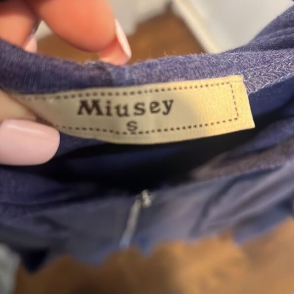 NWOT Miusey Small Purple Zip Up Hoodie Extra Long with Long Sleeves pockets thin - Picture 6 of 8